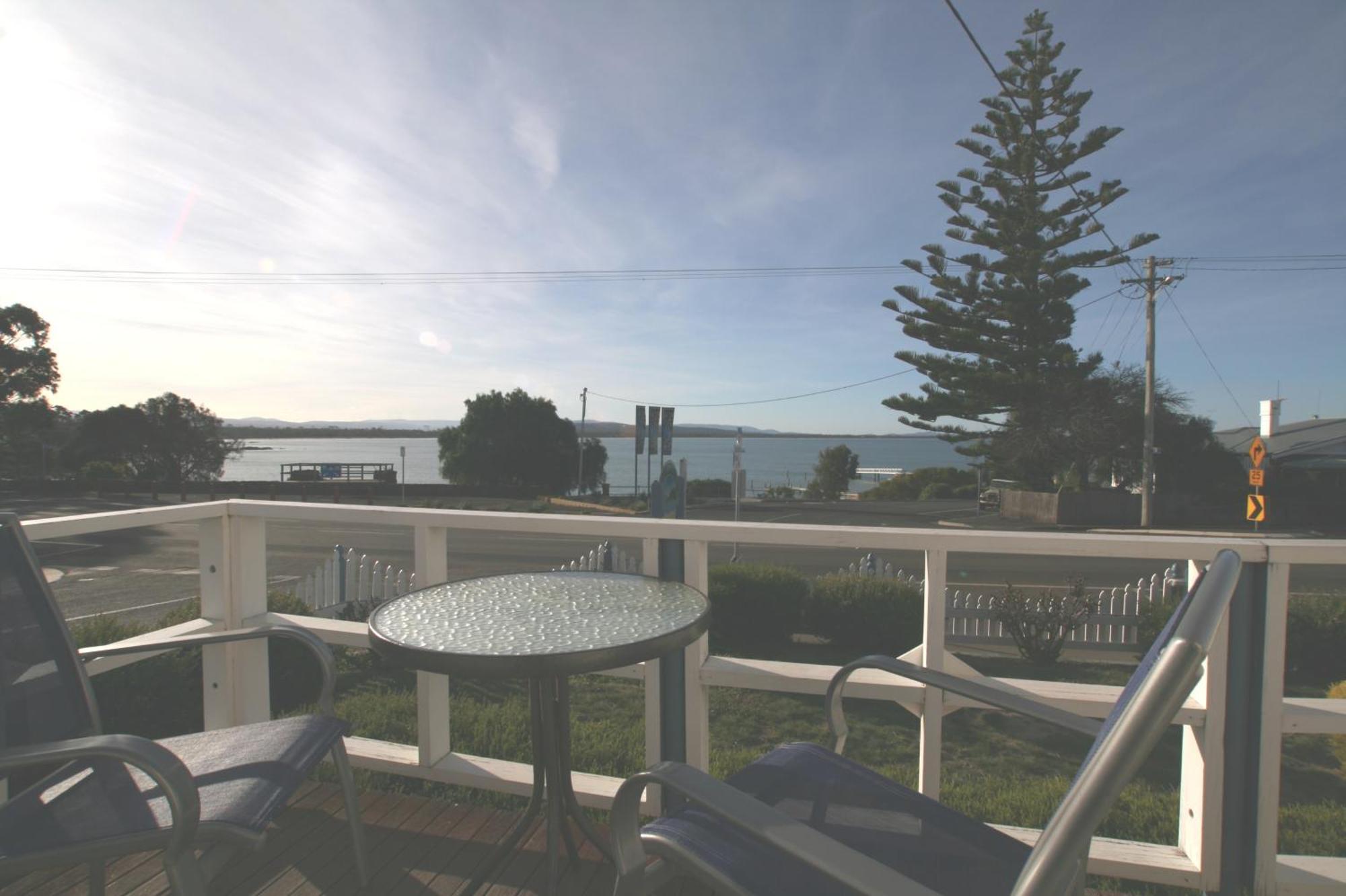 Freycinet Waters Bed & Breakfast Swansea Bagian luar foto